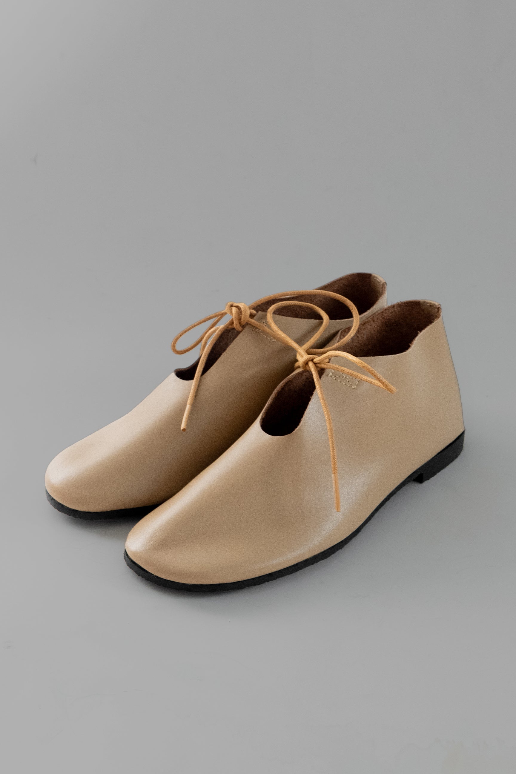 andanté The Glove Boot in Sand