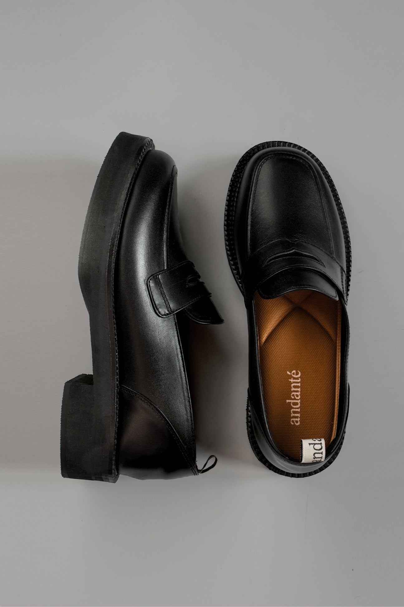 andanté The Chunky Loafer in Black